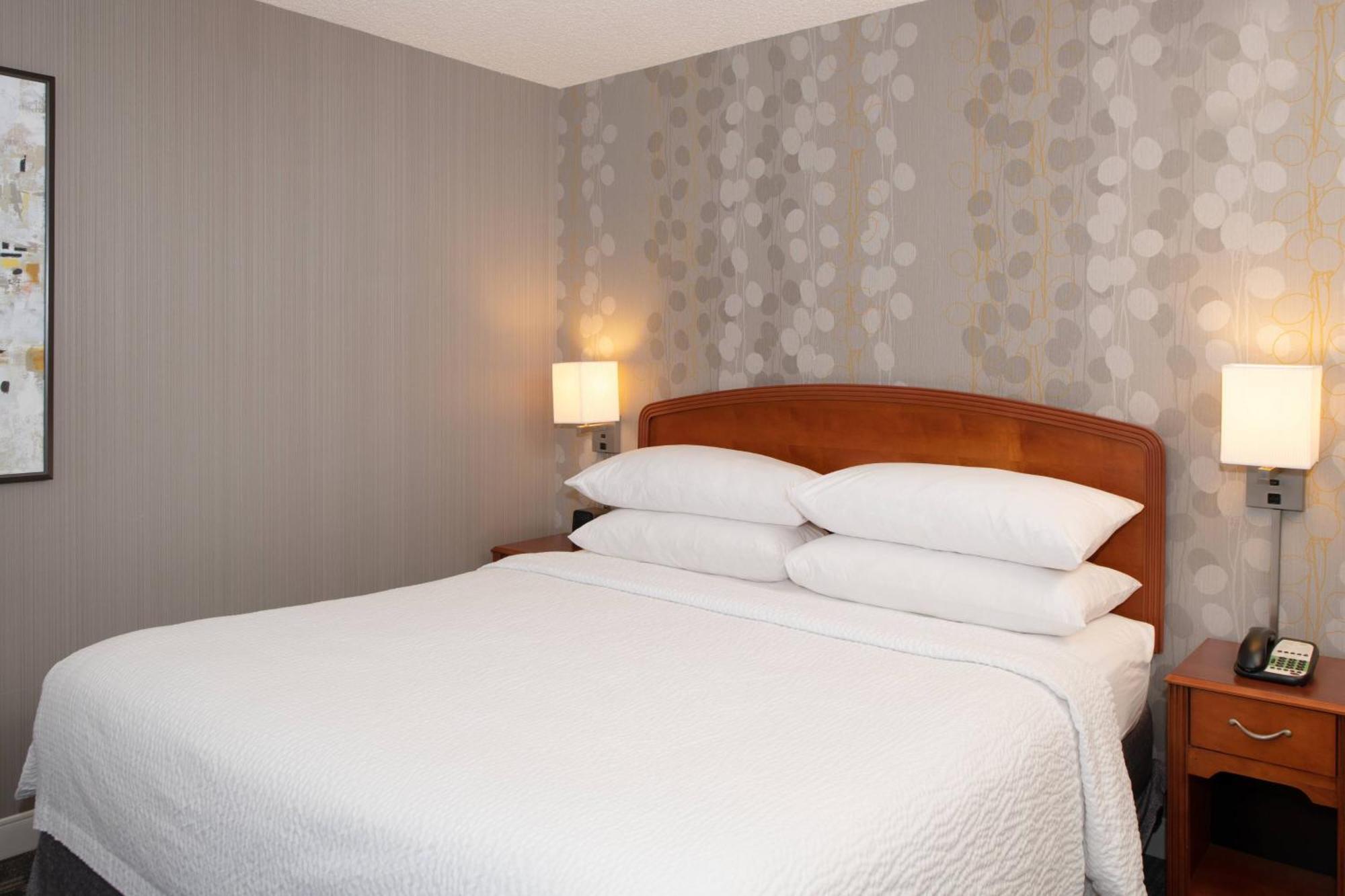 คอร์ตยาร์ด นวร์ก ซิลิคอน แวลเลย์ Hotel ภายนอก รูปภาพ