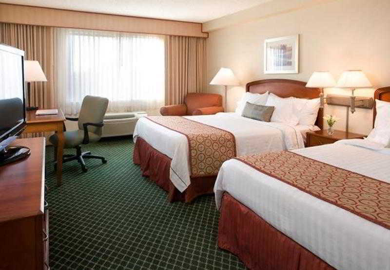 คอร์ตยาร์ด นวร์ก ซิลิคอน แวลเลย์ Hotel ภายนอก รูปภาพ