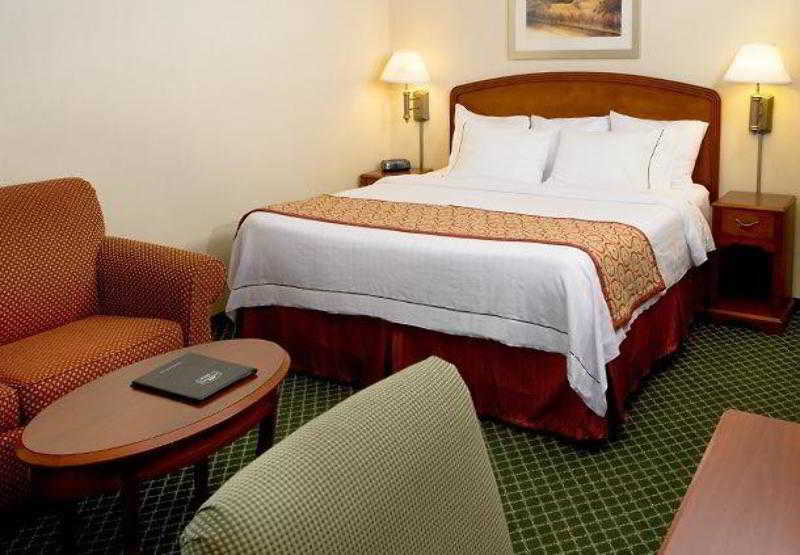 คอร์ตยาร์ด นวร์ก ซิลิคอน แวลเลย์ Hotel ภายนอก รูปภาพ