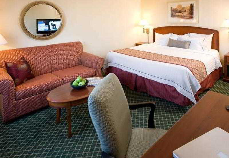 คอร์ตยาร์ด นวร์ก ซิลิคอน แวลเลย์ Hotel ภายนอก รูปภาพ